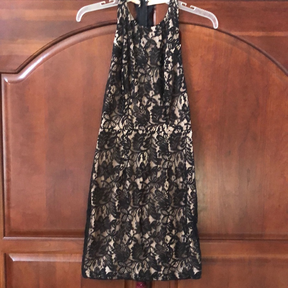 EUC Jodi Kristopher mini dress. Size 3.